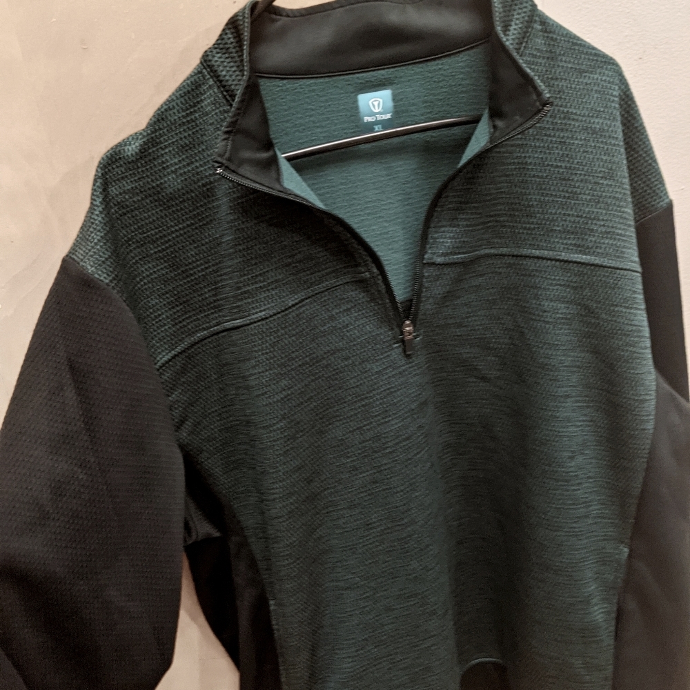 Pro Golf Pullover